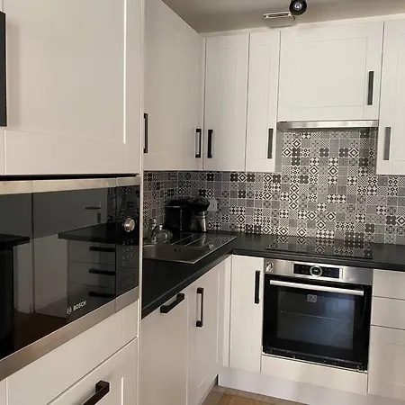 Modern Spacious 15mn Paris Appt Апартаменты Аньер-сюр-Сен
