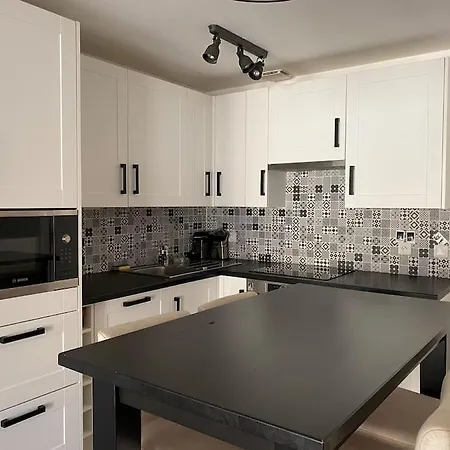 Modern Spacious 15mn Paris Appt *